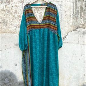 Kantha Bae Aura Split Maxi
